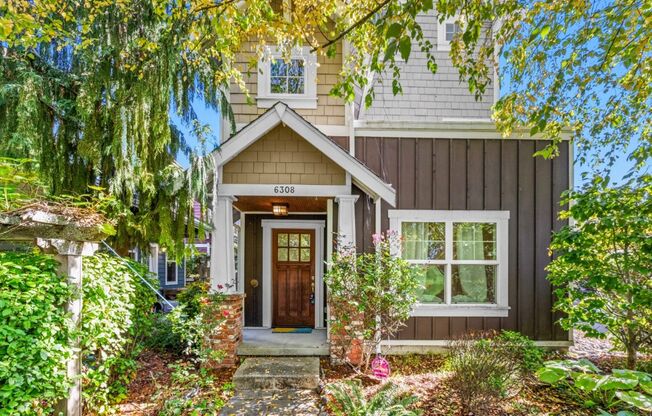 2bd/1.75Ba Seattle Townhouse