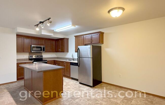 2 beds, 2 baths, 1,050 sqft, $1,725, Unit 1419-201