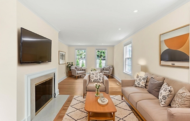 9 KENWAY ST