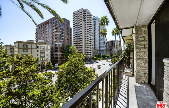 2 beds, 2 baths, 1,071 sqft, $4,500, Unit 501