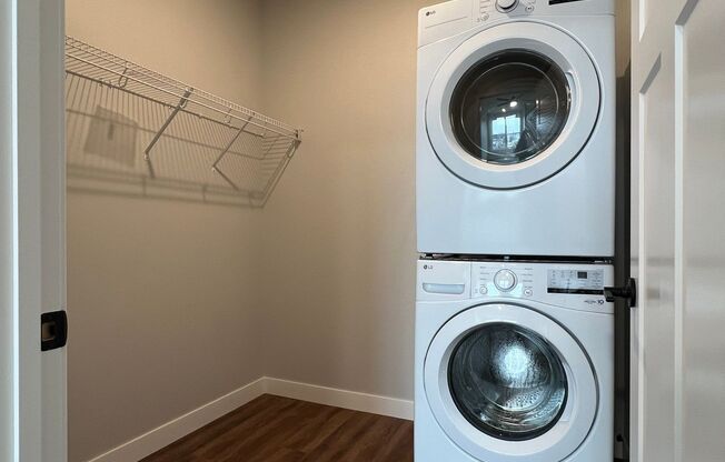 1 bed, 1 bath, 659 sqft, $1,490, Unit WR 305-304