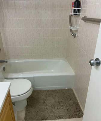 1 bed, 1 bath, 800 sqft, $2,600, Unit 19D