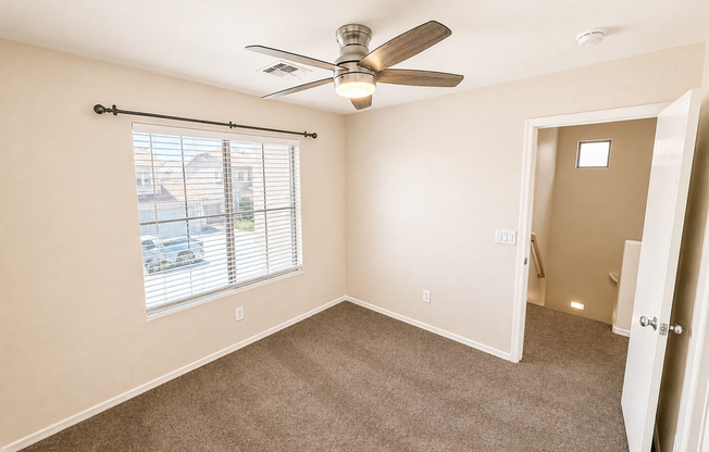 3 beds, 2.5 baths, $1,994