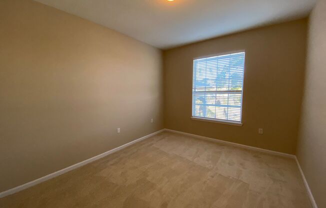 3 beds, 2 baths, $1,699, Unit # 229