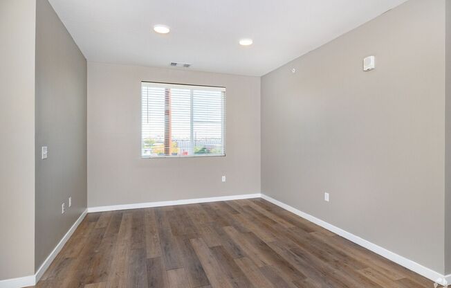 1 bed, 1 bath, 642 sqft, $1,576, Unit 2308