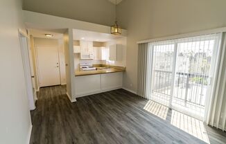 1 bed, 1 bath, 650 sqft, $1,898, Unit 208