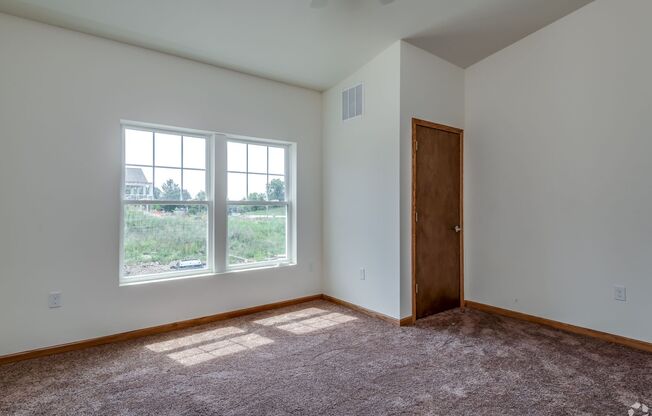 1 bed, 1 bath, 906 sqft, $1,455, Unit 77