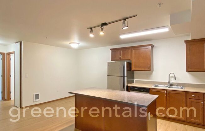 2 beds, 2 baths, 1,050 sqft, $1,825, Unit 1415-203