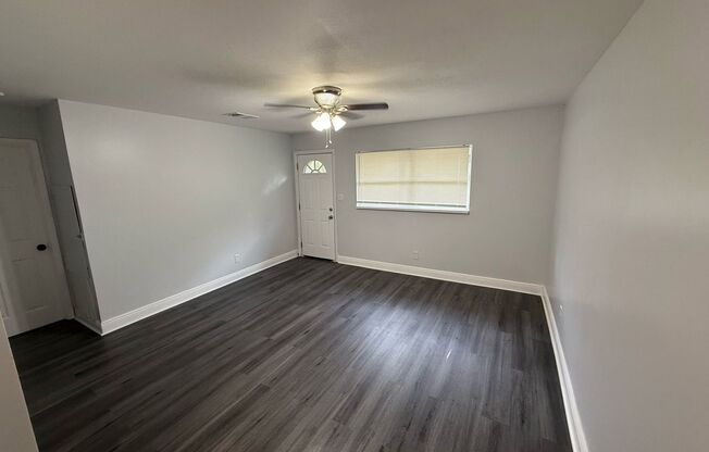 3/1 Duplex AVAILABLE NOW!
