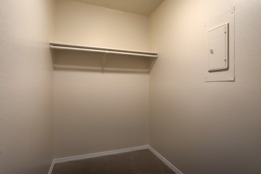 Studio, 1 bath, 485 sqft, $1,095, Unit 63