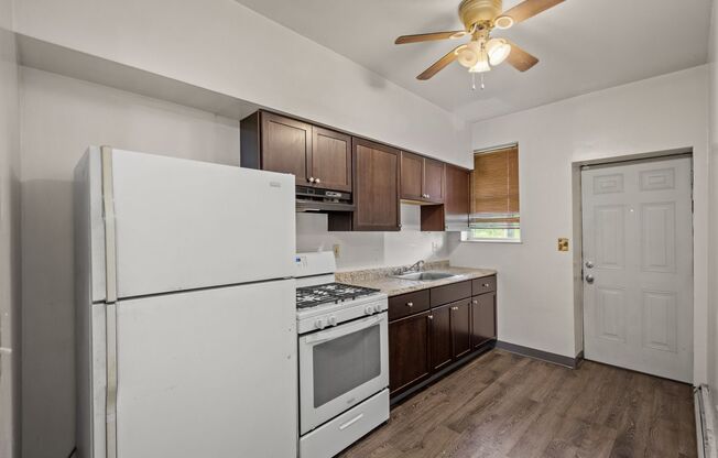 2232 Woodstock Avenue