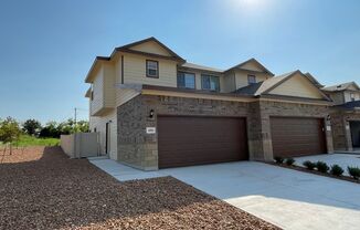 BRAND NEW 3 Bedroom, 2.5 Bathroom, Two-story Duplex with a huge back yard in New Braunfels!