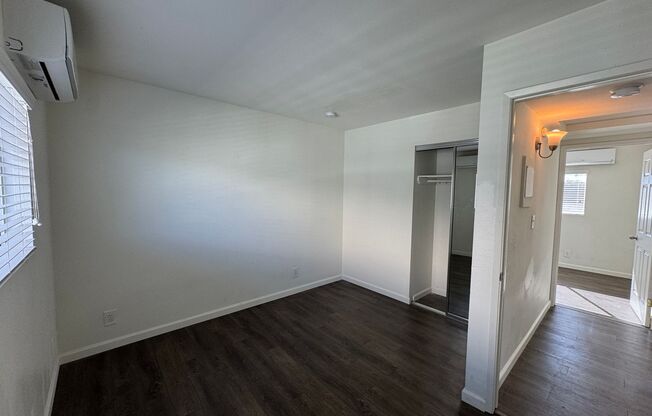 2 beds, 1 bath, $2,500, Unit D