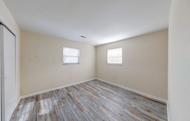 2 beds, 1 bath, 800 sqft, $1,199, Unit 8647C