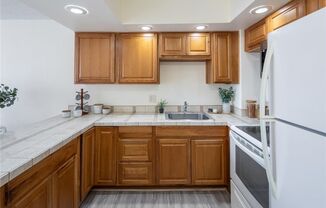 1 bed, 1 bath, $2,050, Unit # #E 1313