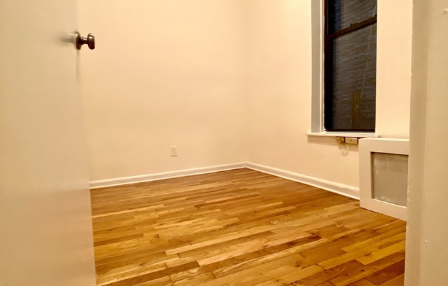 1 bed, 1 bath, $2,775, Unit 1D