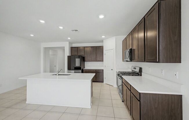 MOVE IN READY 4 Bed-2 Bath in Queen Creek