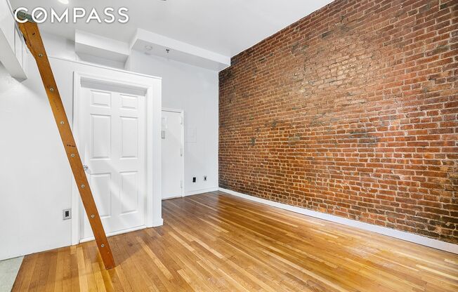 357 W 120 ST