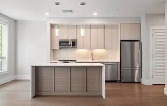 2 beds, 1 bath, 985 sqft, $3,000, Unit 305