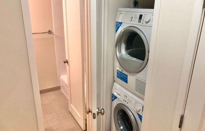 Studio, 1 bath, 460 sqft, $2,813, Unit 0627