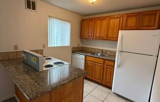 2 beds, 1 bath, 669 sqft, $1,245, Unit 39