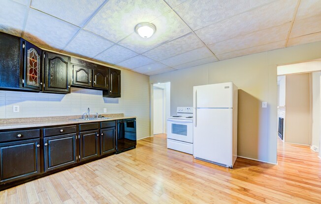 AVAILABLE JULY 2024 - Spacious 3 Bedroom Home in Allentown w/ City Views!