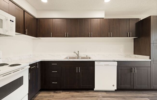 2 beds, 1 bath, 907 sqft, $1,545, Unit 068
