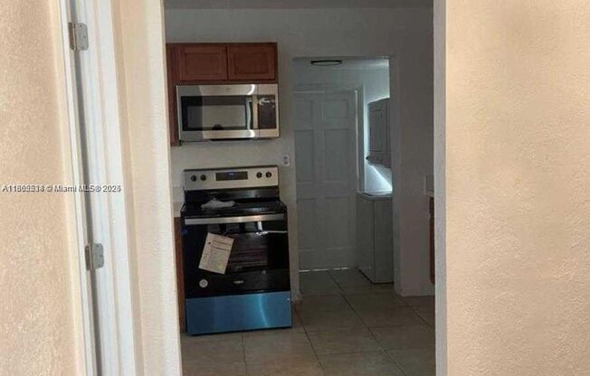 1225 NW 45th Street FRONT, Miami, FL 33142