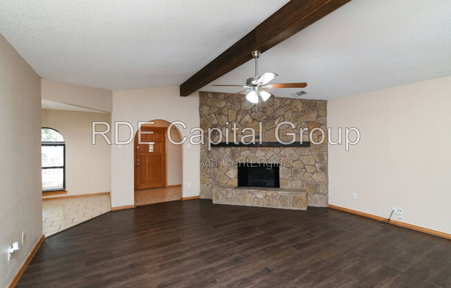 223 S CASA GRANDE CIR