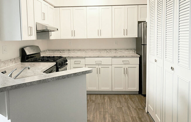 Foxwood and The Hermitage Apartments and Townhomes in Portage
