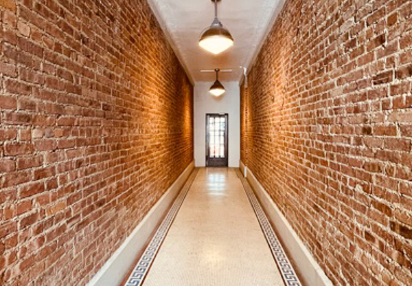 53 W 106 ST