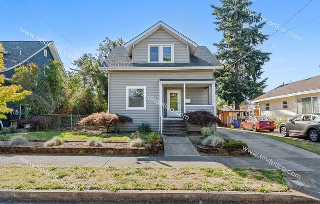 Charming 2-Bedroom + Bonus in University Park | Basement, Garage, Fenced Yard & More!