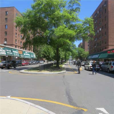 1651 METROPOLITAN AVE