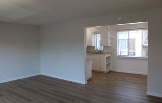 2 beds, 1.5 baths, $2,595, Unit #306