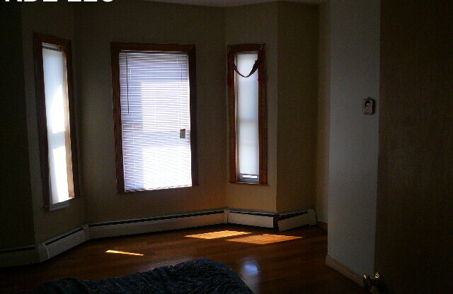 65 EVERETT ST