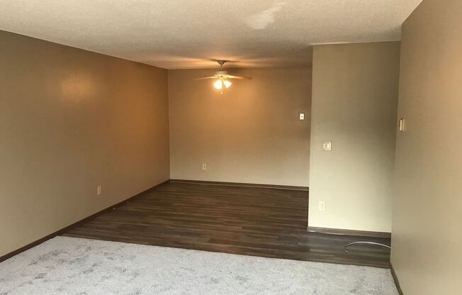 2 beds, 1.5 baths, 1,200 sqft, $1,249