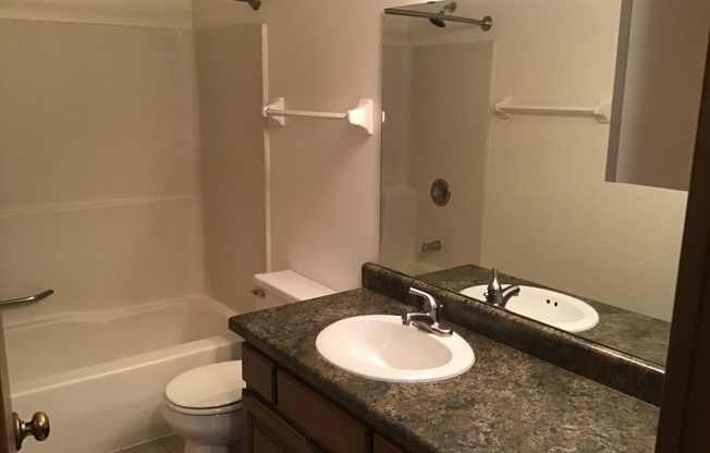 2 beds, 1 bath, 950 sqft, $1,750, Unit 7718RA