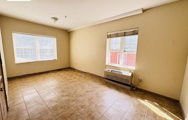 460 LENOX RD