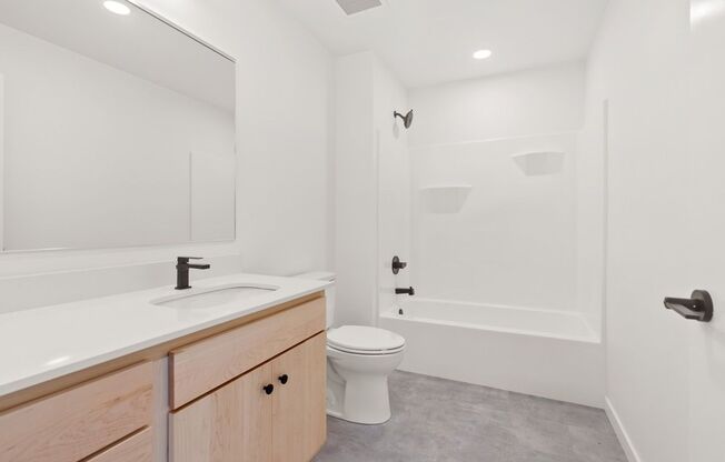 1 bed, 1 bath, 549 sqft, $1,480, Unit 303