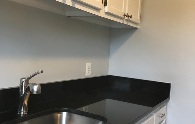 1 bed, 1 bath, 700 sqft, $1,750, Unit 203