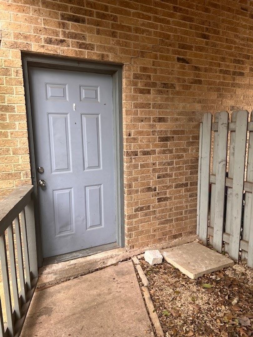 Hu Properties2 (3308 Dunliegh Dr)