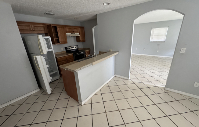 304 TARPON ST