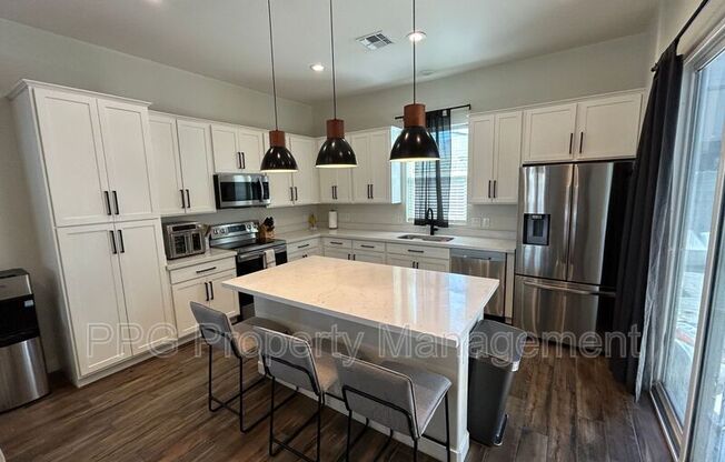 15764 W POLK ST