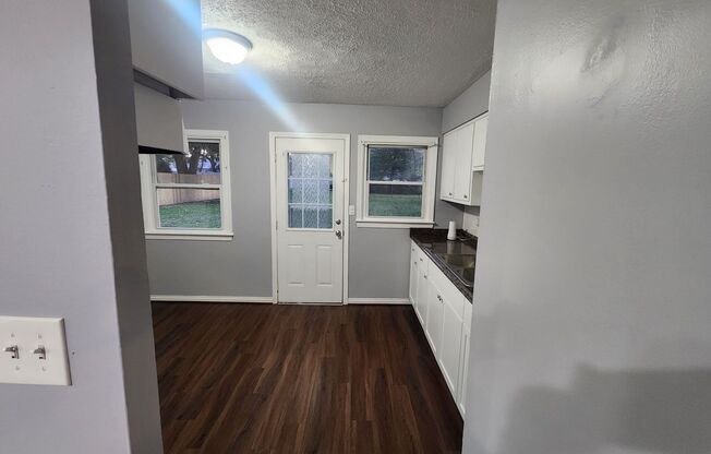 Updated 3 bedroom 1 bath with garage in Valley Station!