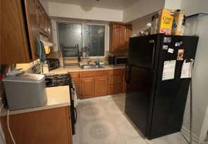 1 bed, 1 bath, $1,100, Unit 2