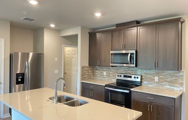 3 Bedroom, 2.5 Bath Town Home in Greens at Forest Lake!