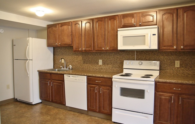 1 bed, 1 bath, $975, Unit APT 102