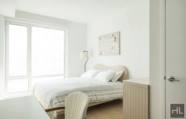 2 beds, 1 bath, $3,050, Unit 736