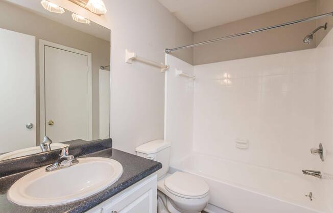 2 beds, 2 baths, 950 sqft, $1,299