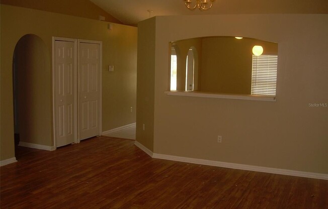 1216 HAYWARD AVE